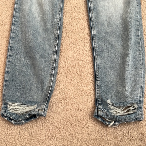 MISSGUIDED JEANS - Picture 2 of 5